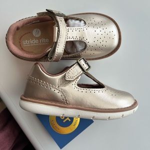 Stride Rite Mary Jane rose gold 6.5 wide toddler